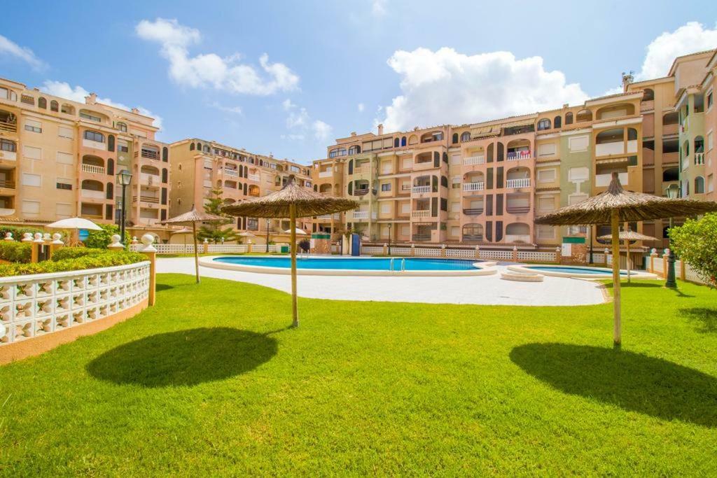 Apartment To Rent In Costa Blanca Torrevieja Ngoại thất bức ảnh